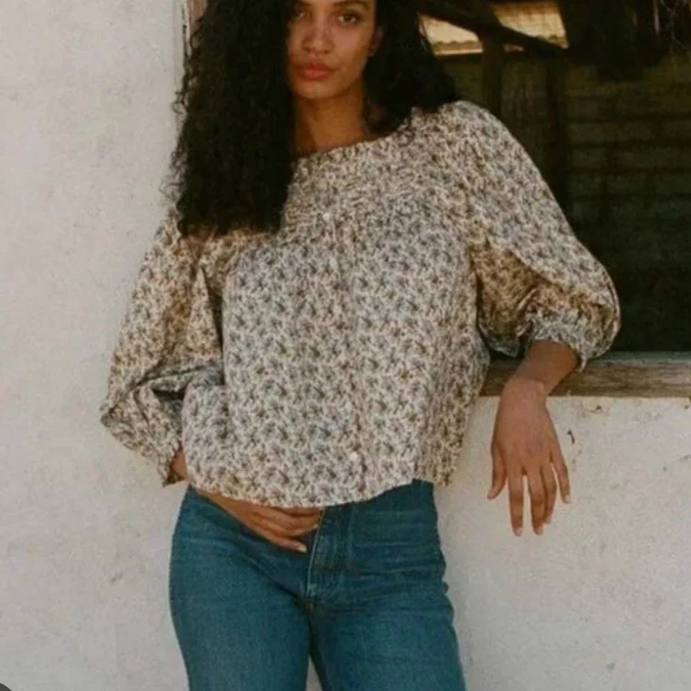 Doen Claudette Top in Creme Fleurs D’Avignon - Picture 2 of 8